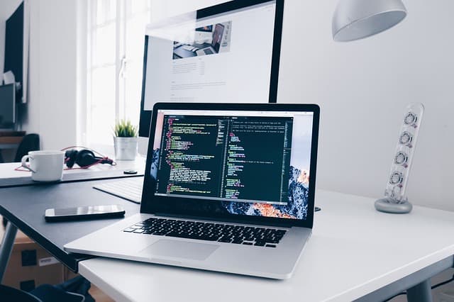 5 Gadgets Hitech Indispensables Pour Un Bureau Moderne